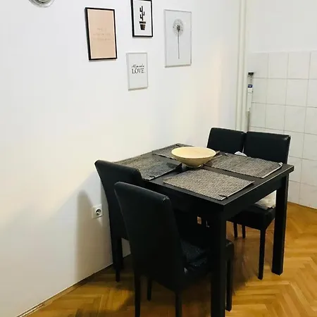 Kuca U Centru Sarajeva 别墅 *